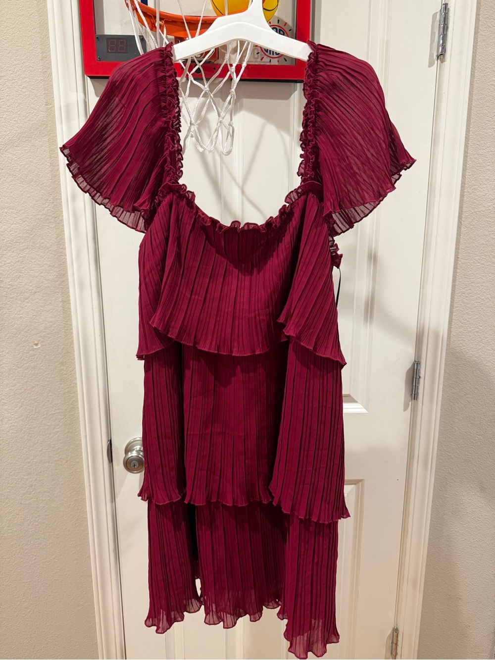 NWT DKNY Tiered Pleated Mini Dress in Beet. Style DD5G2M17